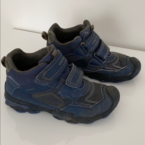 Boys Geox Respira Waterproof Winter Runners - Picture 4 of 8